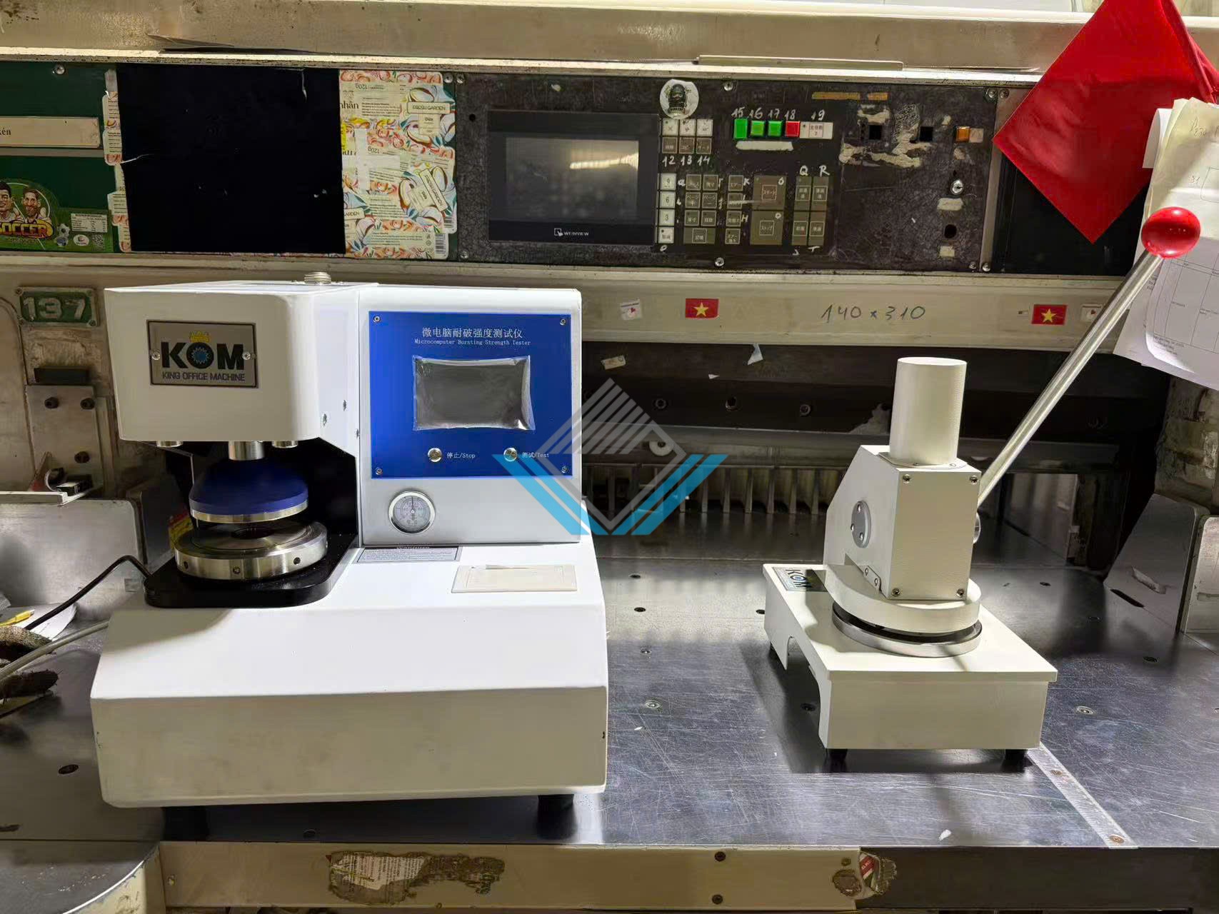 Bộ máy test độ bục giấy carton