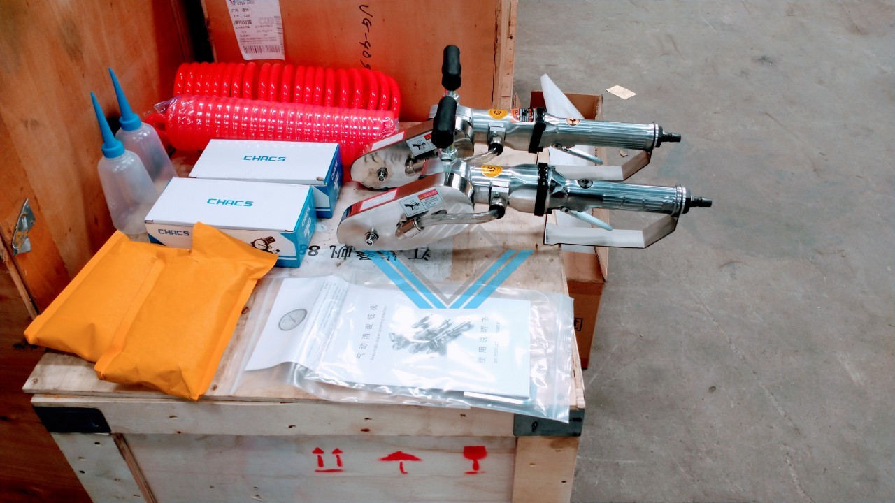 máy bóc giấy lề thủ công