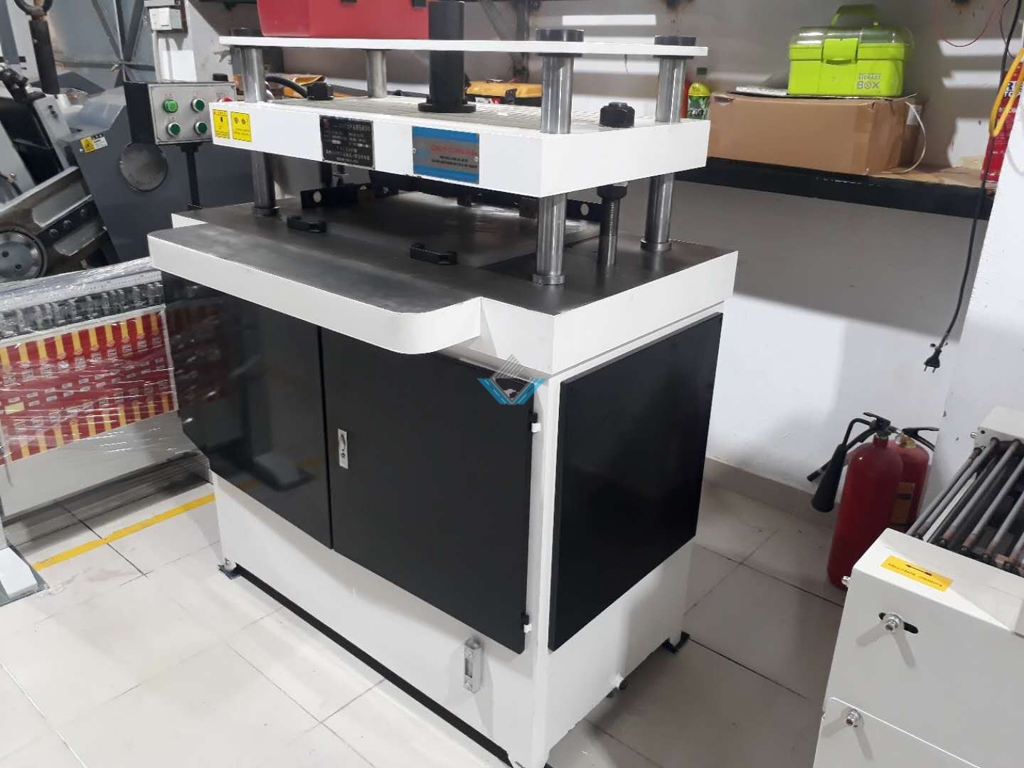 VŨ GIA bán Máy bế phong bì bao thư giá tốt