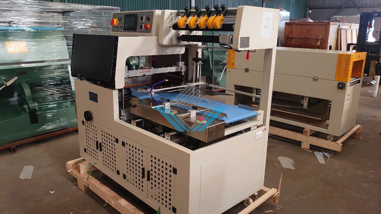 Bộ phận cắt màng co và đóng gói